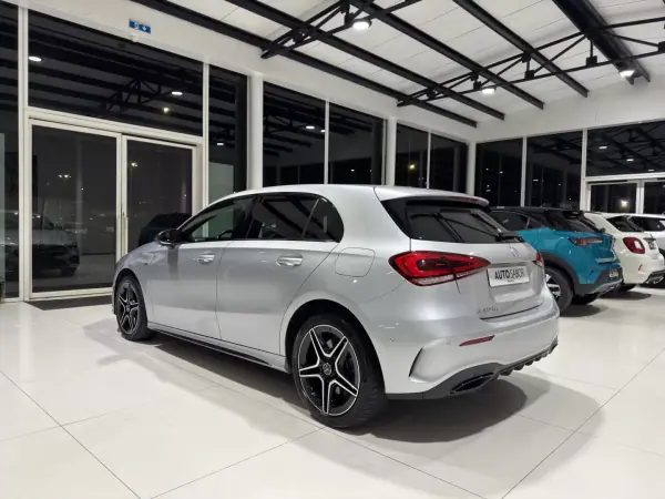 Mercedes-Benz A 250e 2021 - 29950 EUR, 65990 km - AUTO.MOTO.pt - 65990km - foto 3 de 11