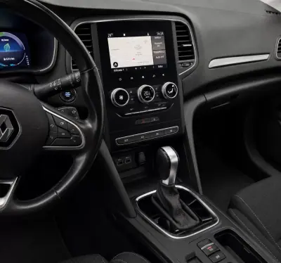 Renault Mégane E-Tech 2021 - 20960 EUR, 74026 km - AUTO.MOTO.pt - 74026km - foto 8 de 12