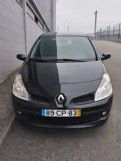 Renault Clio 2006 - 4250 EUR, 180000 km - foto 1 de 8