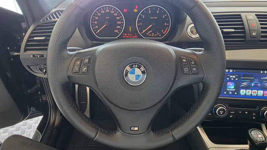 BMW 116 2010 - 6900 EUR, 207907 km - AUTO.MOTO.pt - 207907km - foto 41 de 51