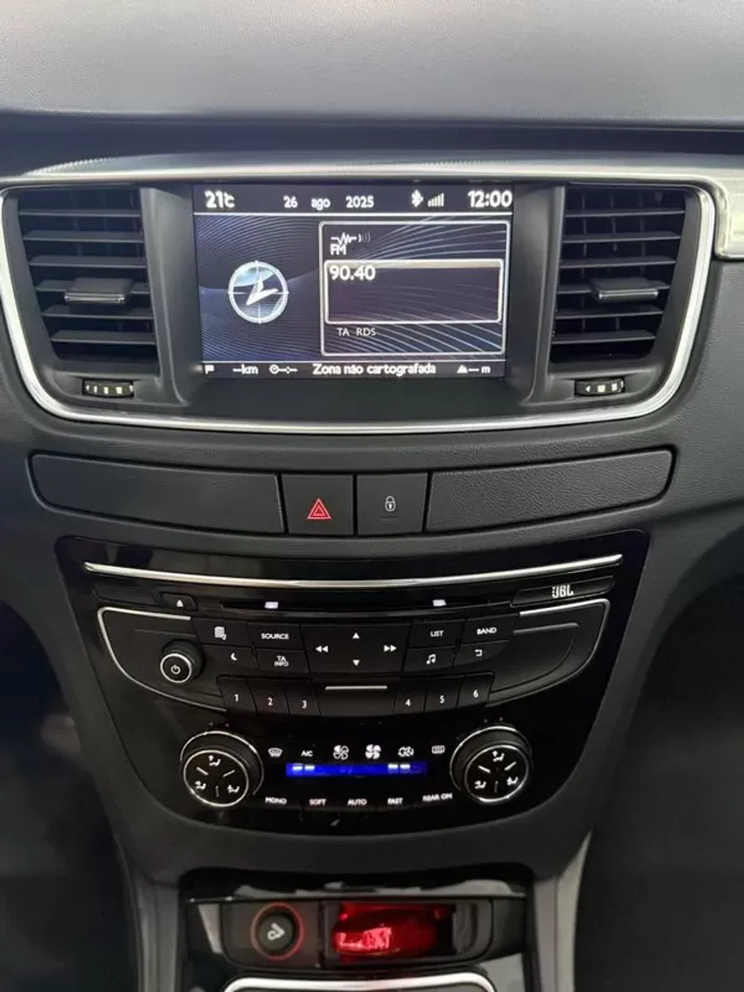 Peugeot 508 RXH 2014 - 13990 EUR, 270000 km - AUTO.MOTO.pt - 270000km - foto 19 de 25