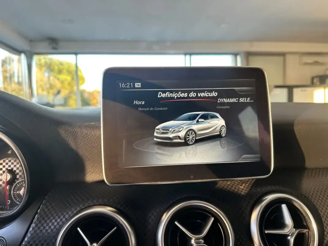 Mercedes-Benz A 180 2015 - 16690 EUR, 178000 km - 178000km - foto 16 de 26