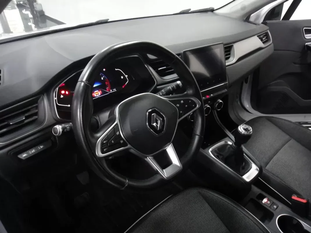 Renault Captur 2020 - 16500 EUR, 76000 km - AUTO.MOTO.pt - 76000km - foto 14 de 23