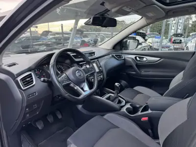 Nissan Qashqai 2018 - 18990 EUR, 161000 km - AUTO.MOTO.pt - 161000km - foto 15 de 35