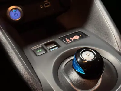 Nissan Leaf 2022 - 15990 EUR, 95500 km - AUTO.MOTO.pt - 95500km - foto 26 de 32