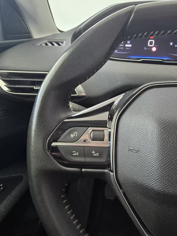 Peugeot 3008 2019 - 18640 EUR, 104863 km - AUTO.MOTO.pt - 104863km - foto 17 de 25