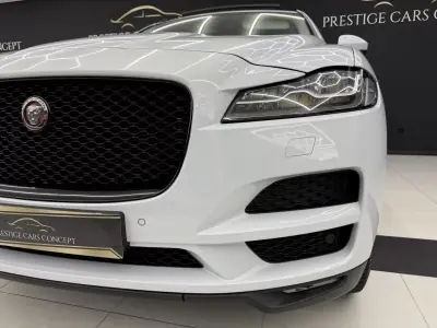 Jaguar F-Pace 2017 - 27950 EUR, 141687 km - 141687km - foto 10 de 48