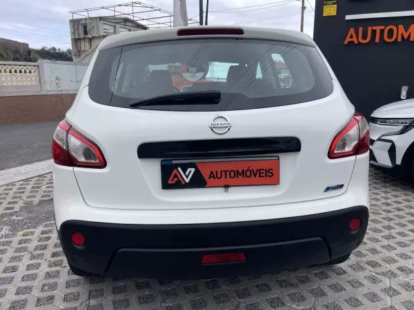 Nissan Qashqai 2011 - 10950 EUR, 178609 km - AUTO.MOTO.pt - 178609km - foto 6 de 12