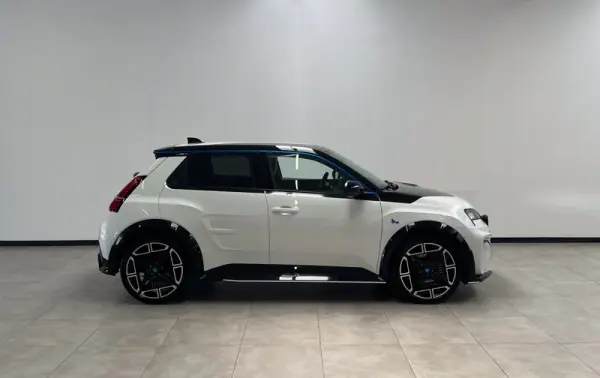 Alpine 2025 - 41900 EUR, 15000 km - AUTO.MOTO.pt - 15000km - foto 8 de 25