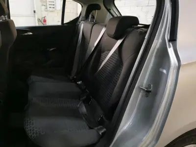 Opel Corsa 2018 - 11900 EUR, 125200 km - AUTO.MOTO.pt - 125200km - foto 7 de 8