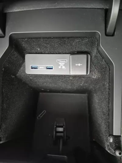 Land Rover Discovery Sport 2020 - 33900 EUR, 60481 km - AUTO.MOTO.pt - 60481km - foto 29 de 58