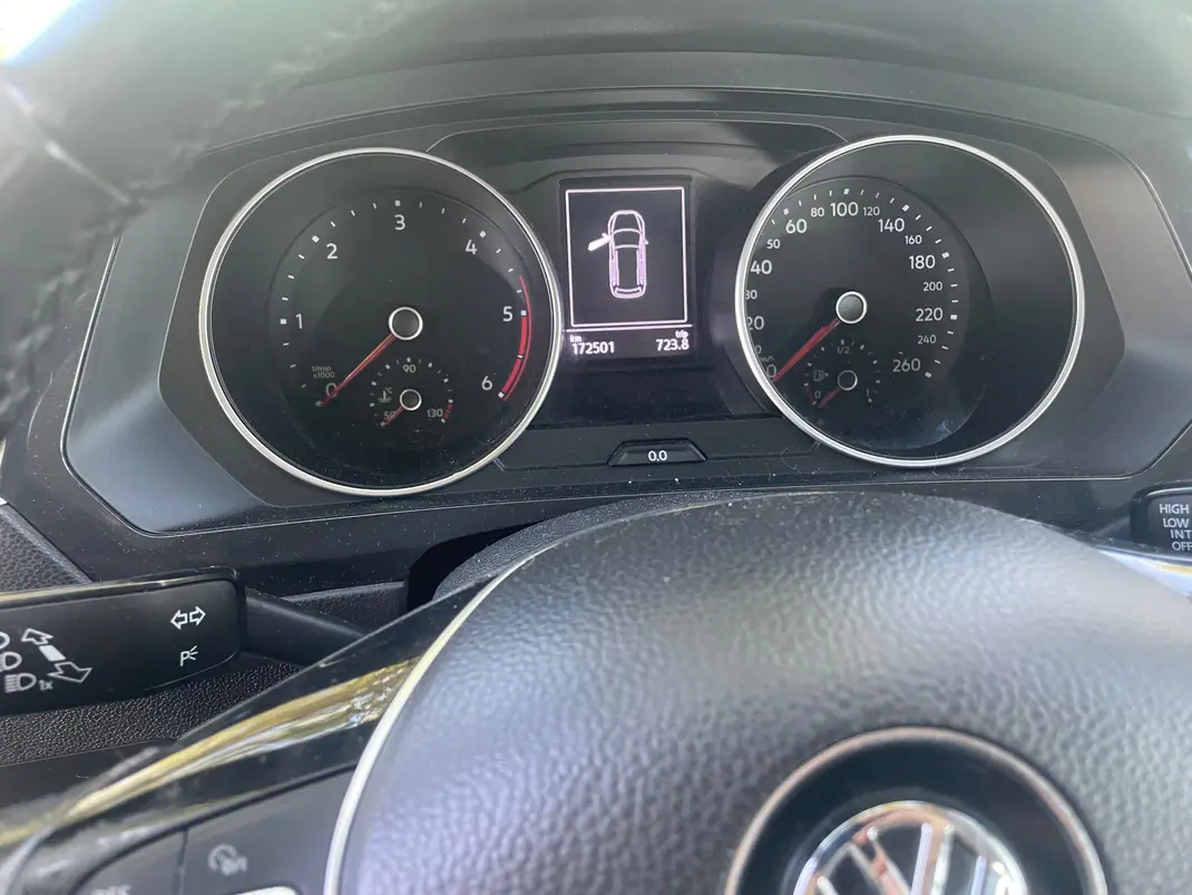 Volkswagen Tiguan 2017 - 17000 EUR, 172000 km - 172000km - foto 7 de 9