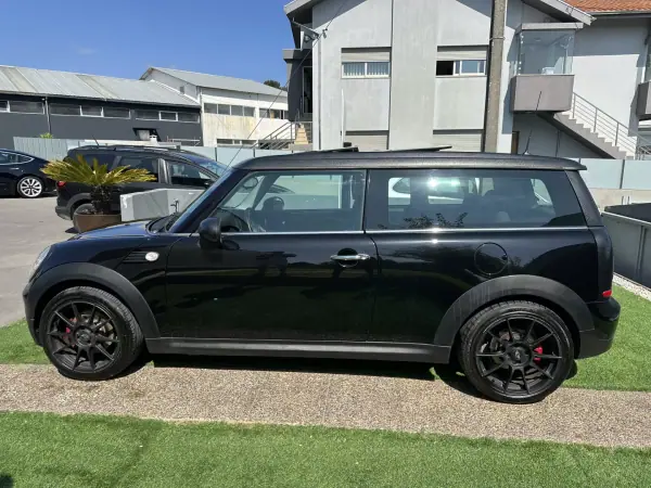 MINI Clubman 2009 - 6900 EUR, 290000 km - AUTO.MOTO.pt - 290000km - foto 18 de 64