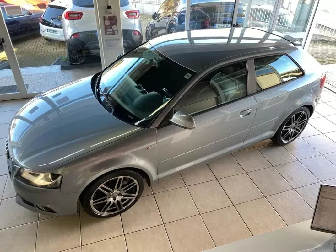 Audi A3 2010 - 12490 EUR, 259207 km - AUTO.MOTO.pt - 259207km - foto 2 de 33