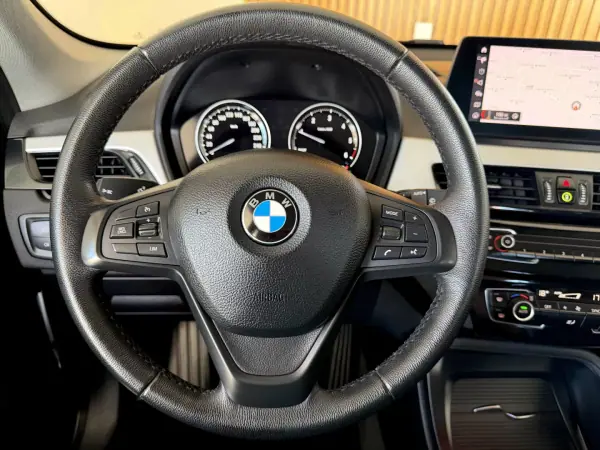 BMW X1 2019 - 22000 EUR, 58000 km - AUTO.MOTO.pt - 58000km - foto 34 de 112
