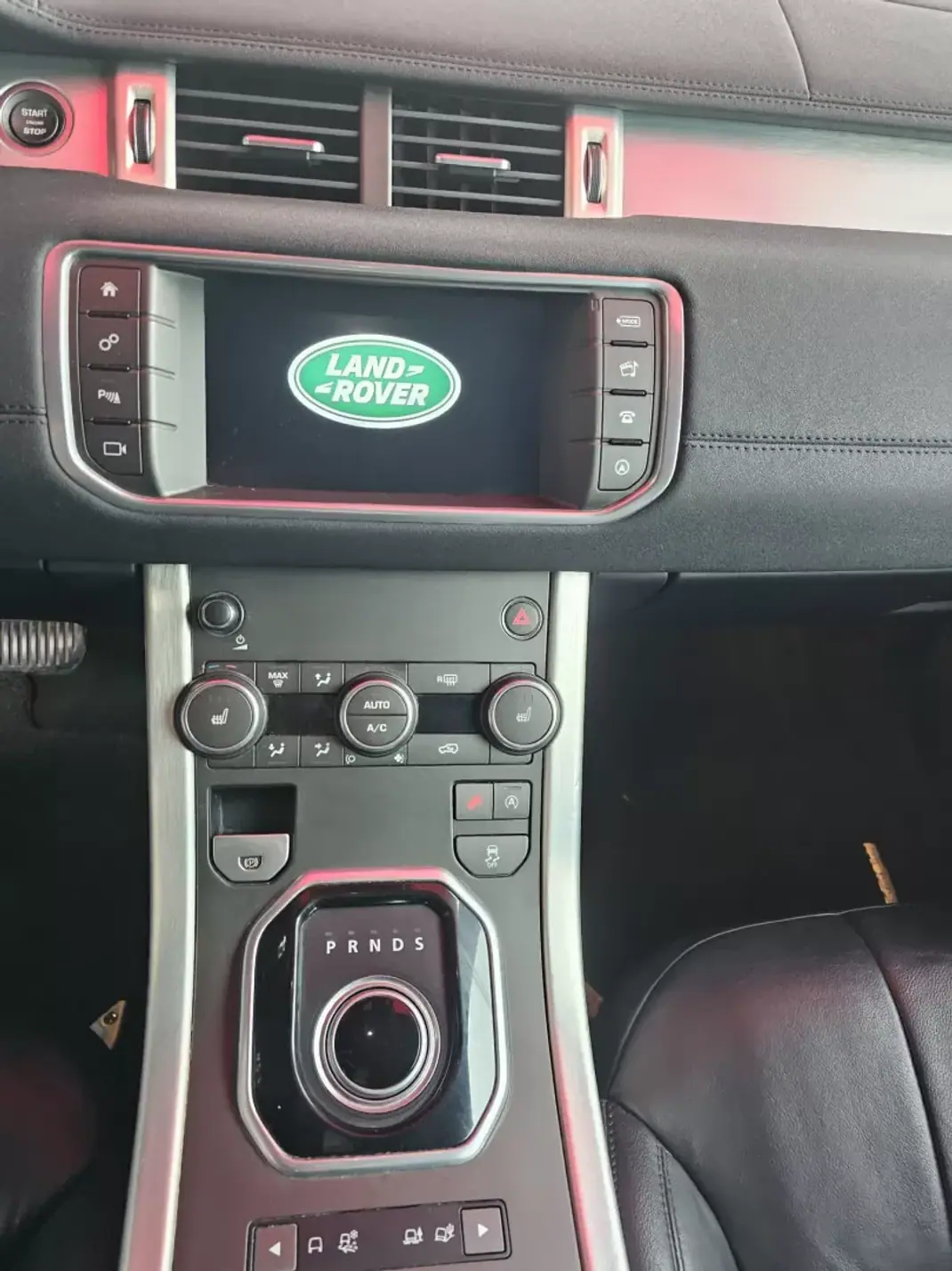 Land Rover Range Rover Evoque 2016 - 17499 EUR, 185000 km - AUTO.MOTO.pt - 185000km - foto 10 de 17