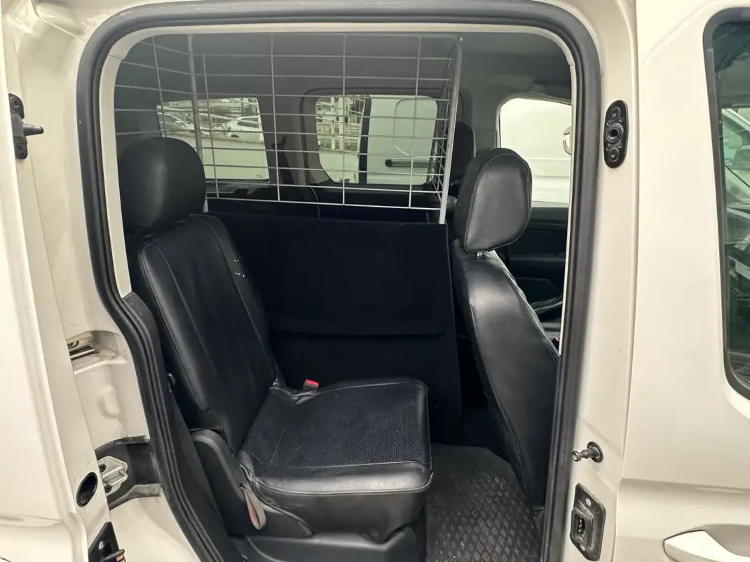 Volkswagen Caddy 2023 - 26000 EUR, 37000 km - AUTO.MOTO.pt - 37000km - foto 4 de 4