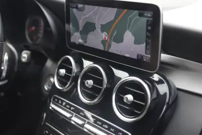 Mercedes-Benz C 180 2019 - 21900 EUR, 186430 km - AUTO.MOTO.pt - 186430km - foto 20 de 36