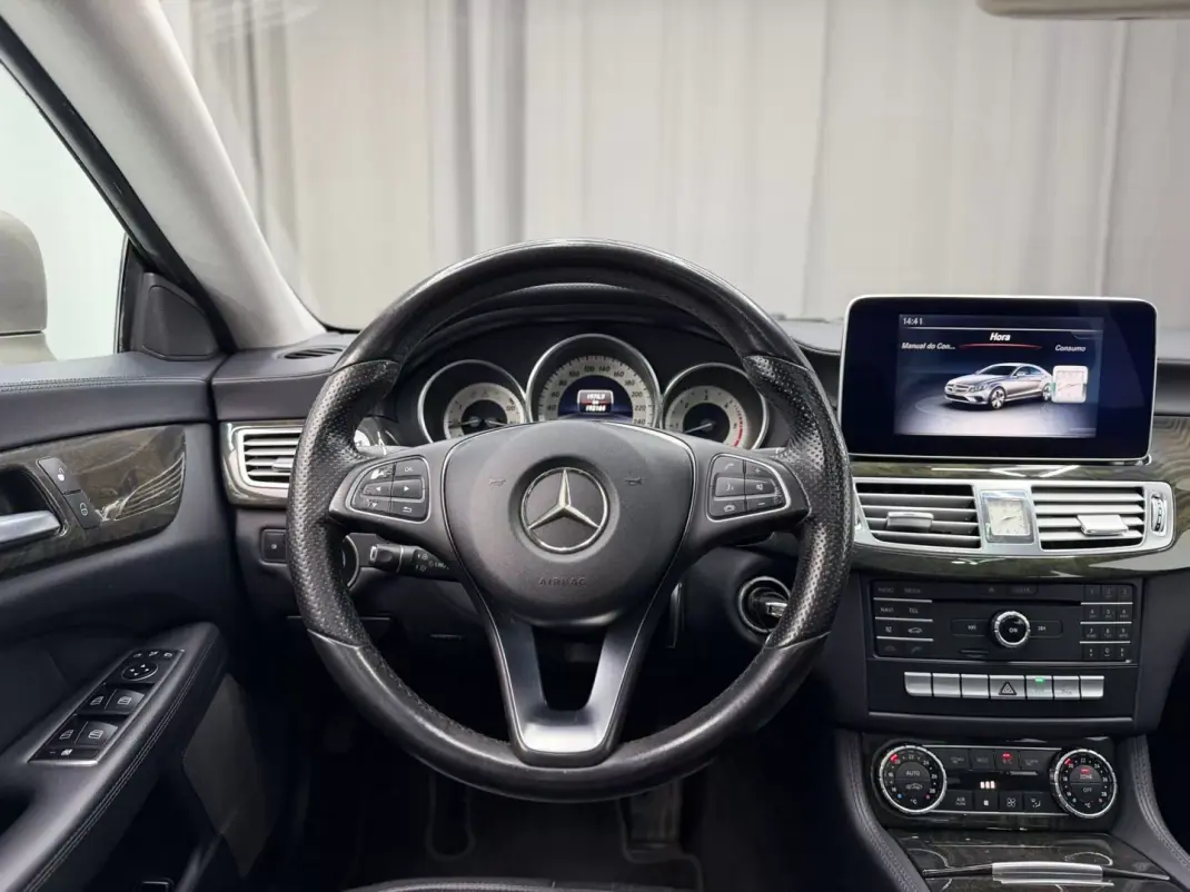 Mercedes-Benz CLS 350 2015 - 23750 EUR, 192000 km - AUTO.MOTO.pt - 192000km - foto 15 de 22