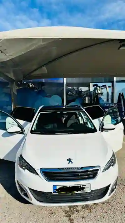 Peugeot 308 SW 2018 - 7200 EUR, 188 km - 188km - foto 1 de 4