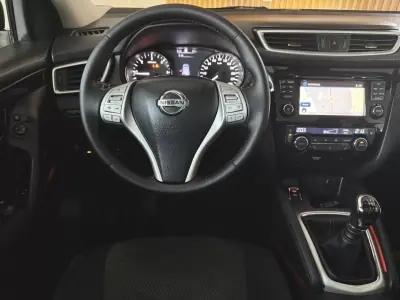 Nissan Qashqai 2015 - 14500 EUR, 171000 km - AUTO.MOTO.pt - 171000km - foto 32 de 86