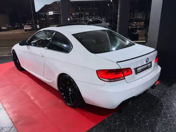 BMW 320 2008 - 17900 EUR, 208609 km - AUTO.MOTO.pt - 208609km - foto 4 de 23