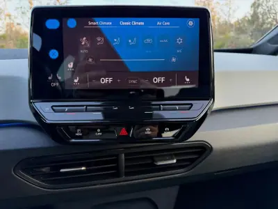 Volkswagen ID.3 2020 - 19500 EUR, 85000 km - AUTO.MOTO.pt - 85000km - foto 8 de 17