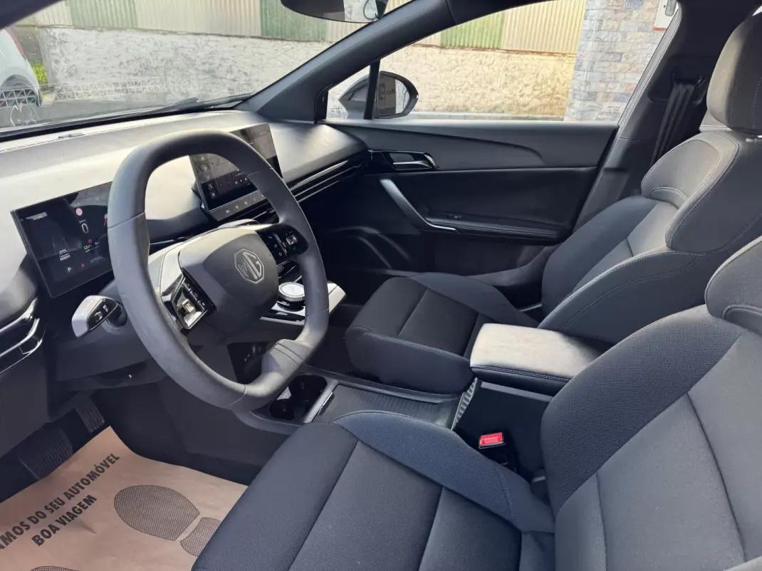 MG MG4 2022 - 18990 EUR, 77000 km - AUTO.MOTO.pt - 77000km - foto 14 de 36