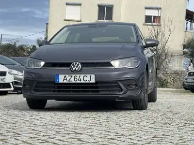 Volkswagen Polo 2023 - 18750 EUR, 44308 km - AUTO.MOTO.pt - 44308km - foto 2 de 11