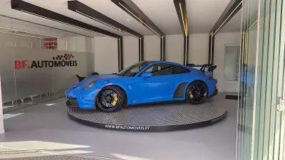 Porsche 992 2023 - 245000 EUR, 18096 km - AUTO.MOTO.pt - 18096km - foto 14 de 56