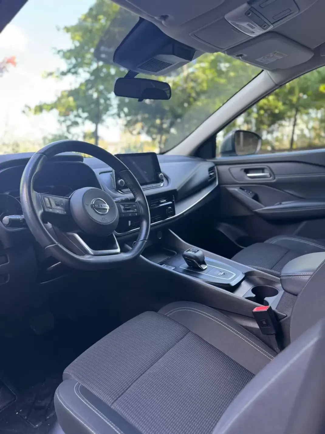 Nissan Qashqai 2022 - 27500 EUR, 55638 km - AUTO.MOTO.pt - 55638km - foto 6 de 18