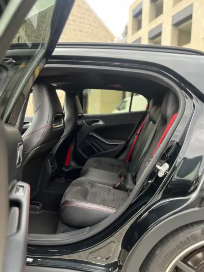 Mercedes-Benz GLA 45 AMG 2015 - 34900 EUR, 125000 km - AUTO.MOTO.pt - 125000km - foto 25 de 28