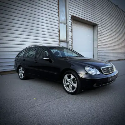 Mercedes-Benz C 200 2001 - 3900 EUR, 375000 km - 375000km - foto 23 de 23