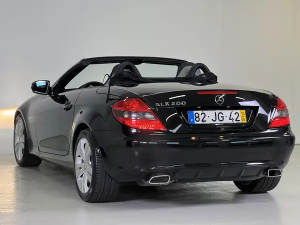 Mercedes-Benz SLK 200 2010 - 17950 EUR, 112597 km - AUTO.MOTO.pt - 112597km - foto 4 de 34