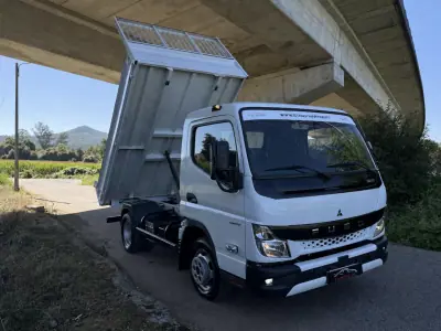 Mitsubishi Fuso Canter 2023 - 34900 EUR, 46000 km - foto 1 de 25
