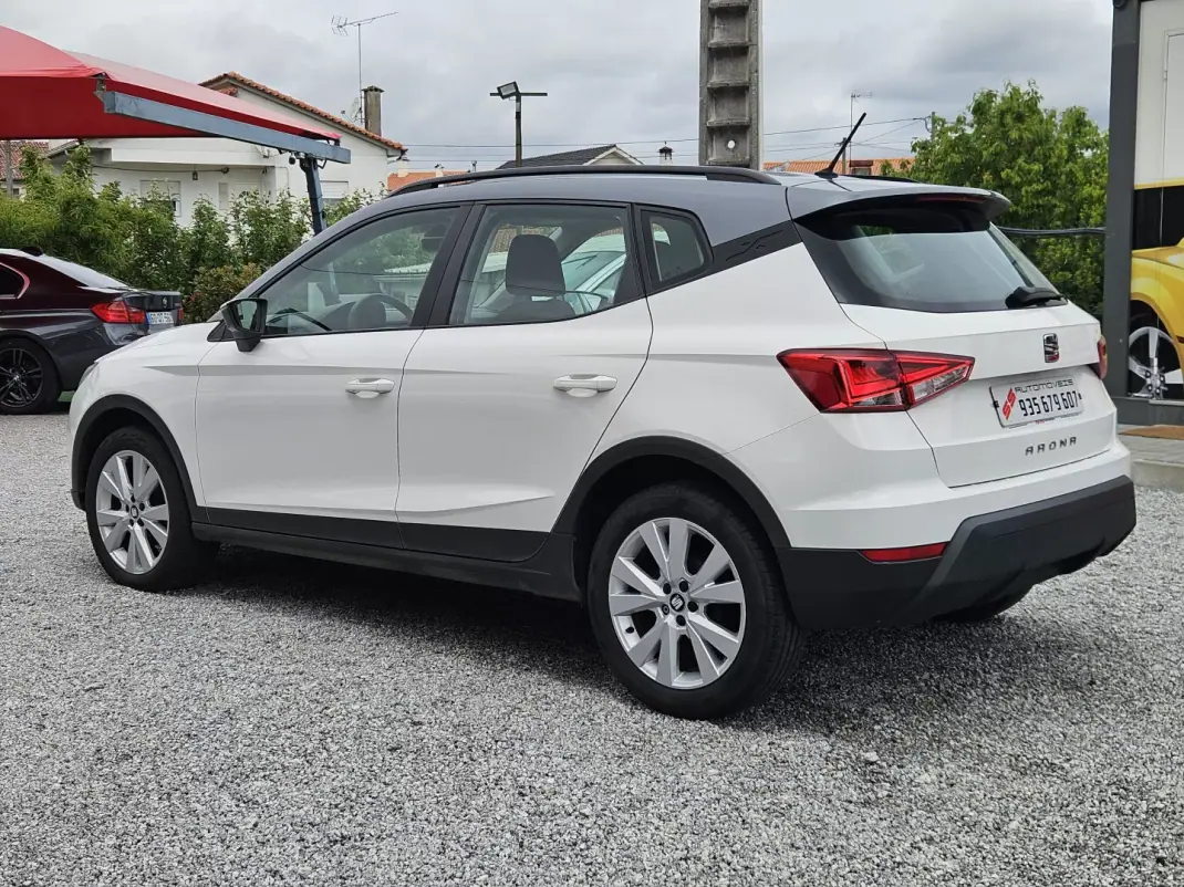 SEAT Arona 2018 - 15500 EUR, 115150 km - AUTO.MOTO.pt - 115150km - foto 3 de 51