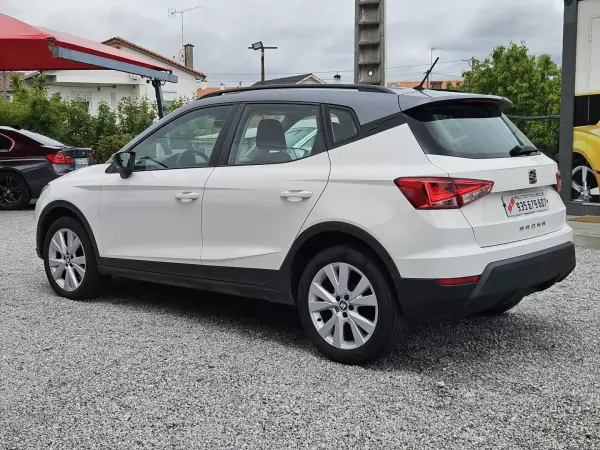 SEAT Arona 2018 - 14400 EUR, 115150 km - AUTO.MOTO.pt - 115150km - foto 3 de 51
