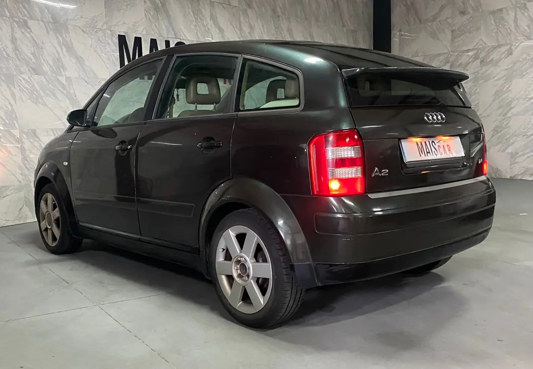 Audi A2 2000 - 2250 EUR, 206000 km - AUTO.MOTO.pt - 206000km - foto 5 de 20