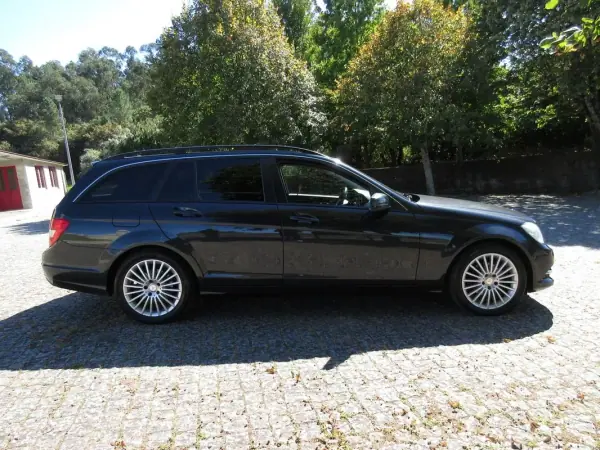 Mercedes-Benz C 180 2012 - 13490 EUR, 240000 km - AUTO.MOTO.pt - 240000km - foto 10 de 47