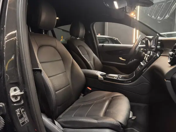 Mercedes-Benz GLC 300 2022 - 49990 EUR, 99800 km - AUTO.MOTO.pt - 99800km - foto 25 de 26