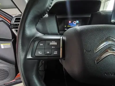 Citroën e-C4 2022 - 18500 EUR, 29900 km - AUTO.MOTO.pt - 29900km - foto 23 de 32