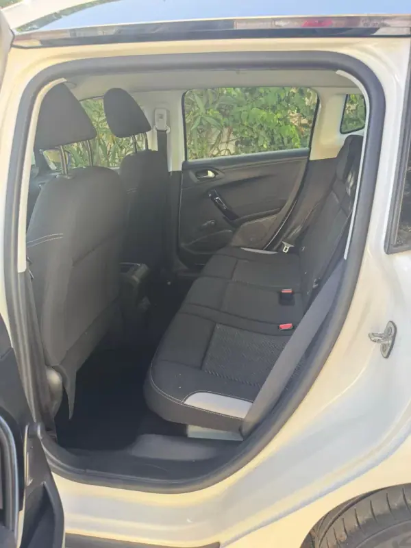 Peugeot 2008 2016 - 10900 EUR, 136445 km - AUTO.MOTO.pt - 136445km - foto 6 de 7