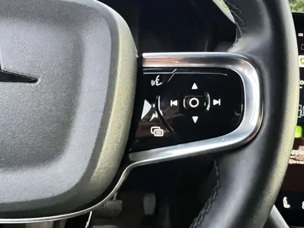 Polestar 2 2023 - 31400 EUR, 34900 km - AUTO.MOTO.pt - 34900km - foto 11 de 17