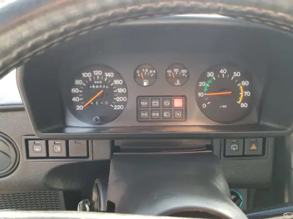Alfa Romeo 33 1989 - 7500 EUR, 158776 km - AUTO.MOTO.pt - 158776km - foto 26 de 35