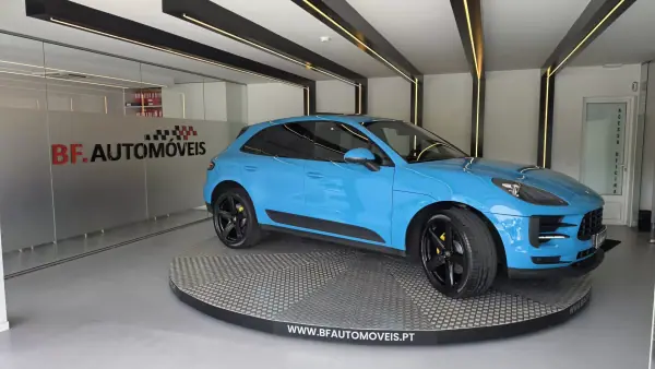 Porsche Macan 2018 - 46900 EUR, 189996 km - AUTO.MOTO.pt - 189996km - foto 10 de 56