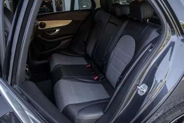 Mercedes-Benz C 220 2016 - 20900 EUR, 182084 km - AUTO.MOTO.pt - 182084km - foto 27 de 39