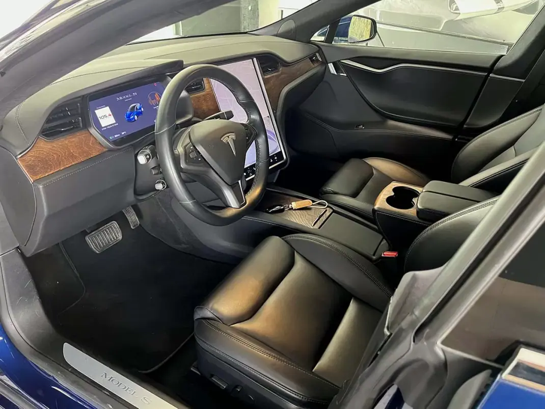 Tesla Model S 2020 - 46800 EUR, 44110 km - 44110km - foto 6 de 25