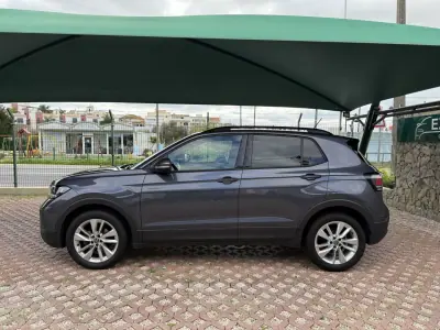 Volkswagen T-Cross 2024 - 22600 EUR, 15658 km - AUTO.MOTO.pt - 15658km - foto 6 de 16