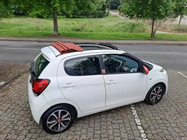 Citroën C1 2016 - 7990 EUR, 109000 km - AUTO.MOTO.pt - 109000km - foto 15 de 16