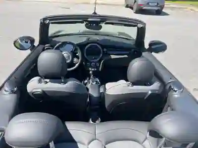 MINI Cabrio 2020 - 18400 EUR, 133000 km - AUTO.MOTO.pt - 133000km - foto 8 de 20